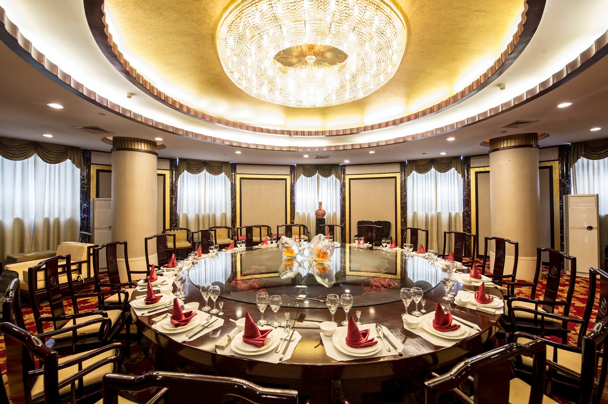 Hongyi Hotel Wuhan Exterior photo